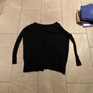 Long sleeve black Piko top